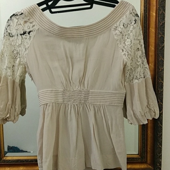 Silk blouse with tie collar - Picture 3 of 3